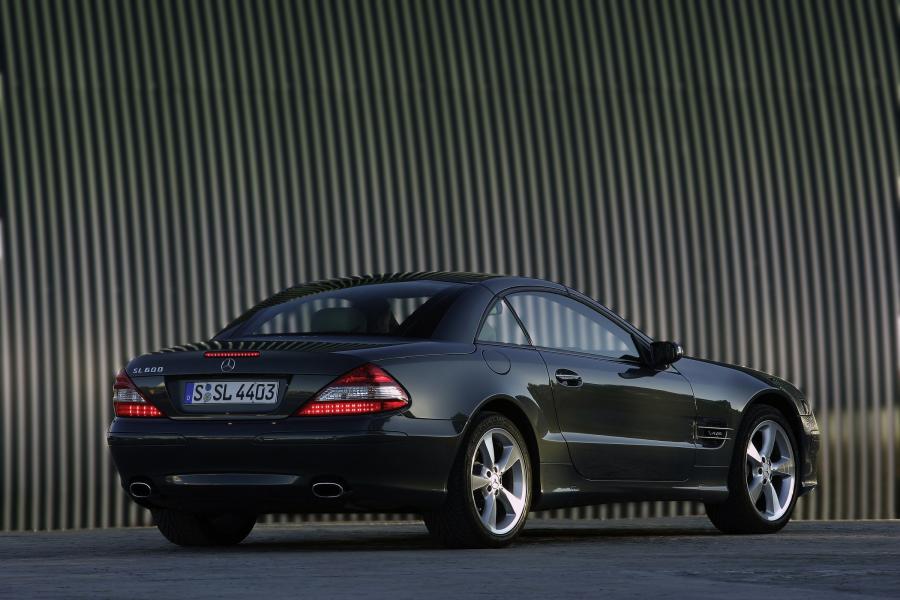  Mercedes-Benz SL-Class 2006 года  (фото 32 из 81)